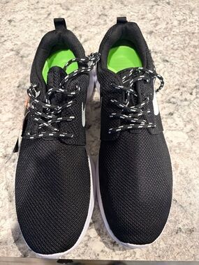 Nike Black Women's Sneakers